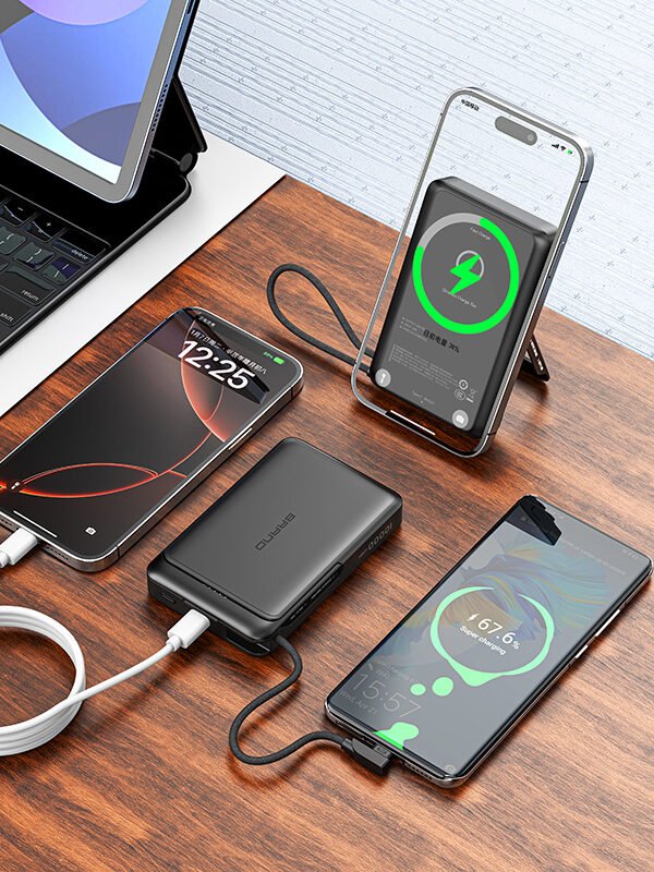 MagSafe-Compatible Smart Power Bank