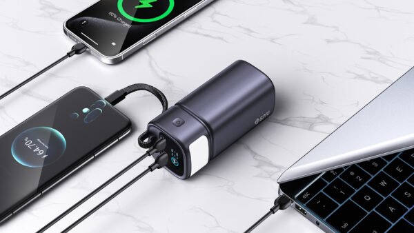 C15主页 Large Capacity Built-in Cable Fast charge Power Bank (20000mAh 1000W)